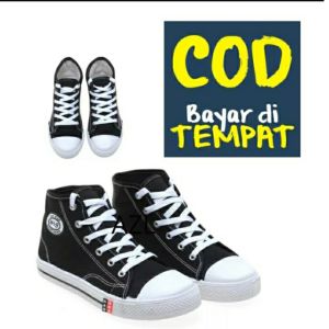 promo sepatu sneakers seragam sekolah anak SDSMPSMA/BOT Hitam putih