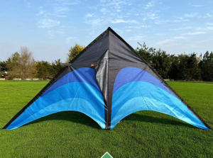 (📌พร้อมส่ง) ว่าว ว่าวสามเหลี่ยม ว่าวสายรุ้ง สีสดใส ขนาดกว้าง 1.6 เมตร สินค้าพร้อมจัดส่ง จากไทย