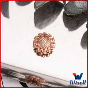 Wisell 1 ชิ้น กระดุมแม่เหล็ก ทรงดอกทานตะวัน ติดสื้อ ผ้าพันคอ แบบไม่ต้องเย็บติด magnetic buckle