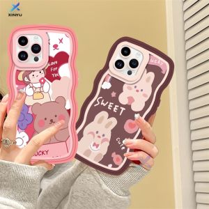 (Lokal Ready) Xinyu Casing hp iPhone 14 iPhone 14 Pro Max iPhone 11 iPhone13 Pro Max 11 Pro Max iPhone 12 XR XS MAX iPhone 6 6S 7 8 Plus SE 2020 Penutup Casing Ponsel TPU Tepi Gelombang Beruang Gadis KartunCase