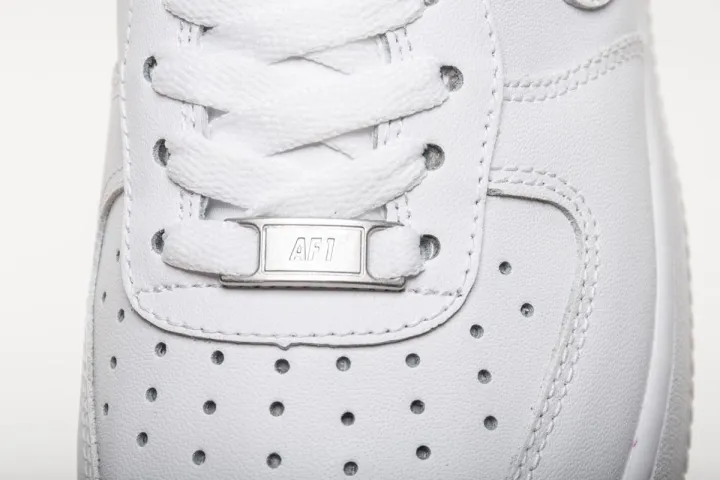 Gi%C3%A0y%20th%E1%BB%83%20thao%20Nike%20Air%20Force%201%20,%20ch%E1%BA%A5t%20li%E1%BB%87u%20da%20cao%20c%E1%BA%A5p%20,%20thi%E1%BA%BFt%20k%E1%BA%BF%20th%C3%B4ng%20minh%20,%20phong%20c%C3%A1ch%20tr%E1%BA%BB%20trung%20va%20n%C4%83ng%20%C4%91%E1%BB%99ng%20ph%C3%B9%20h%E1%BB%A3p%20v%E1%BB%9Bi%20m%E1%BB%8Di%20trang%20ph%E1%BB%A5c%20-%20Image%207