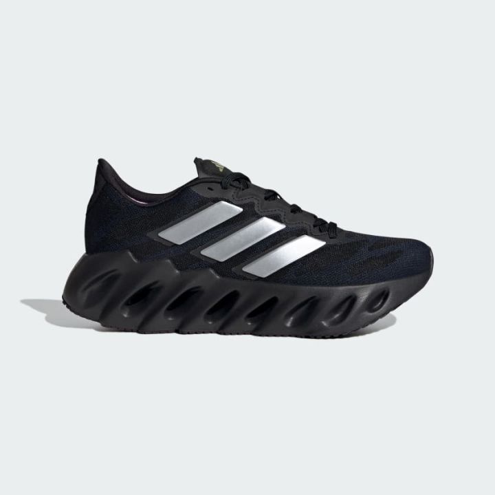 SEPATU LARI ADIDAS SWITCH FWD RUNNING SHOES IG7461 20241 Sepatu