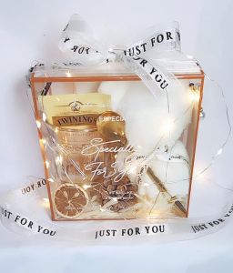 F3 Fashion Simple Style Gift Box Teh hadiah 时尚简约风伴手礼盒 送礼 花茶礼盒 养生茶 花茶 礼物