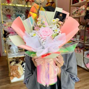 Buket Bunga Artificial Buket Valentine Kado Romantis Kado Valentine Kado Anniversary Kado Ulang Tahun