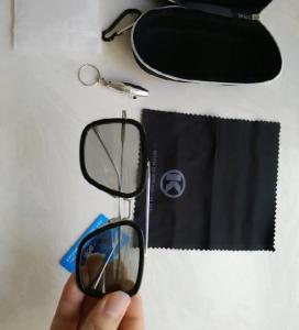 Iron Man Tony Stark เที่ยวบิน 006 สไตล์แว่นตากันแดดแบบโฟโต้โครมิคแฟชั่น Avengers Men สแควร์ออกแบบแบรนด์แว่นตากันแดด