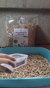 Kiln Dried Wood Pine Pellet for Pet Litter (not feed ) 10Kg/20L