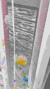 Vitrase Gorden: Gorden Transparan Motif Bunga Tulip dengan Desain Elegan