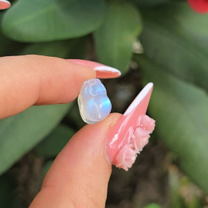 Q2189 Charm tỳ hưu đá Mặt Trăng Moonstone mini sẵn lỗ 1li dọc thân cho Kim và Thuỷ - Phong Thuỷ TUDO P
