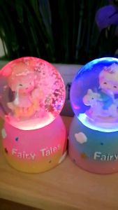 Dekorasi Natal Menarik Untuk Anak-Anak: Snowball Mini Motif Princess Sofia dan Unicorn