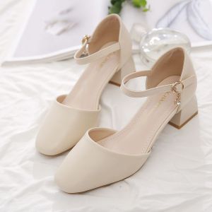 HoYiKae รองเท้าแตะผู้หญิงหรูหรา ส้นหนาสีทึบ รองเท้าแตะส้นสูงของผู้หญิง รองเท้าแตะแฟชั่นสายเดียว