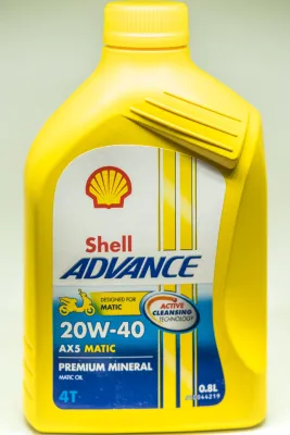 Oli Motor Matik Terbaik Shell Advance 4T AX5 Scooter 20W-40 0.8 Liter