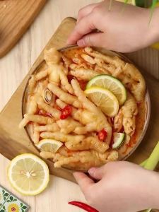 酸掌柜无骨鸡爪罐装酸辣泡椒去骨凤爪桶装网红零食麻辣柠檬鸡爪子