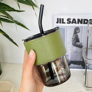 แก้วน้ำมินิมอล แก้วกาแฟ มีฝาปิด แก้วน้ำมีปลอก แถมหลอด หลอดแก้ว แก้วใสมีฝา 400 ml. แก้วน้ำ แก้วใส ขนาดกระทัดรัดพกพาสะดวก