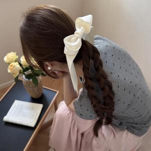 หวีผม การลดอายุ แฟชั่น เครื่องประดับศีรษะ ด้านหลังศีรษะ ประณีตและมีเสน่ห์ ปลอบโยน มีเอกลักษณ์ อ่อนโยน