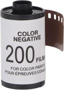 Color Film 8 Sheets 35mm ISO200 HD Camera Color Film Wide Exposure High Contrast Vintage Photo 135 Format Camera Roll for 135 Camera