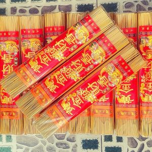 Nhang Hoàng Kim tàn cuốn tròn thu hút tài lộc cho gia chủ đặc biệt ít khói