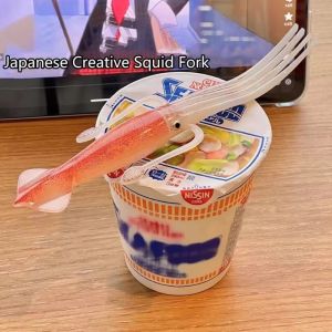 ROLL 3-in-1 Octopus Noodle Fork Portable Heat-Resistant Food Picks Funny Squid-Shaped Tableware Instant Noodle Fork Kitchen Gadgets