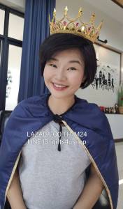 1 เซ็ต 2 ชิ้น ผ้าคลุมปัจฉิม + มงกุฎนางงาม ผ้าคลุม ผ้าคลุมไหล่ ปัจฉิม ปัจฉิมนิเทศน์ เรียนจบ รับปริญญา นักเรียน นักศึกษา เรียนจบ congratulation m24