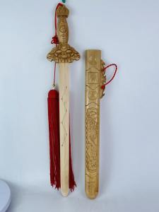 YMS 纯黄铜镇宅七星宝剑（纯重 化煞 不生锈）七星剑 镇宅 辟邪 铜剑 法器 兵器 风水 摆件 风水摆件 北斗七星 Pure Brass Zhen Zhai Qi Xing Bao Jian