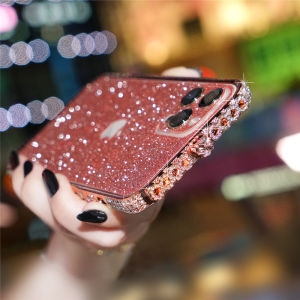 เคสกรอบกันชนโลหะคริสตัลพลอยเทียมสำหรับ iPhone 15 14 13 12 Mini 11 Pro Max 6 6 6S Plus 7 8 X XR Xs Max สติกเกอร์แวววาวเคสมือถือ