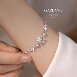 ESCOBAL ✨ สร้อยข้อมือเงินแท้ Garland จี้ดอกไม้ จี้ผีเสื้อ สร้อยข้อมือเพชรสวยหรู ดีไซน์เก๋ไก๋ สำหรับผู้หญิง ของขวัญครบรอบสุดโรแมนติก ของขวัญแทนใจให้คนพิเศษ ใส่ได้ทุกโอกาส พร้อมส่ง!!!