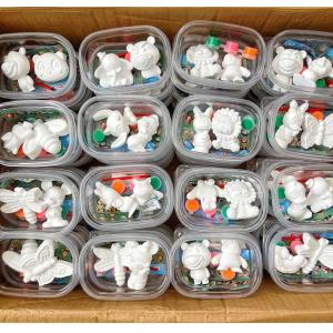 Fun Graffiti Toys Childrens DIY Gypsum Doll Set Small Childrens Toys