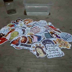 5 PCS STIKER DEKORASI ROHANI ANTI AIR RANDOM / STICKER GRAFITI YESUS DAN AYAT ALKITAB WATERPROOF