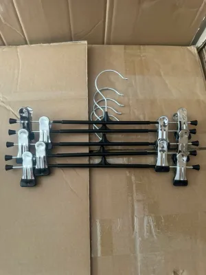 Móc 2 Kẹp Treo Quần Áo Đa Năng