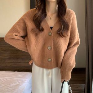 Jaket rajutan retro sweter rajutan kerah V lengan panjang wanita gaya Korea yang populer