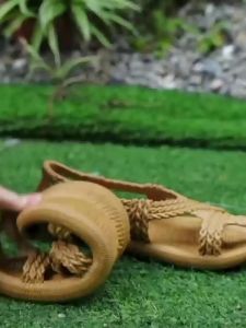 New Summer Imitation Straw Sandals Fashionable Retro MenS Sandals Soft Non-Slip Driving Casual Shoes Beach Shoes