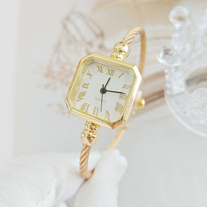 Fashion Luxury Womens Watch Fine Strap Ladies Square Dial Roman Number Wrist Watch Women Daily Waterproof