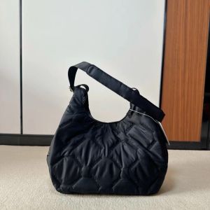 lululemon New shoulder bag handbag 5 Quilted cloud bag soft and relaxed slimming tote bag
