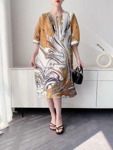 L-1113F#  One Size (45-75kg) Summer Printed Miyake Style For Women Youthful  Loose Fit Plus Size Mid-Length Pleated Dress
