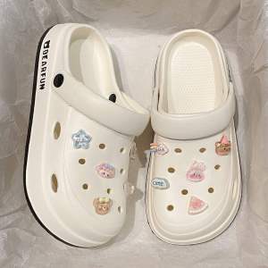 [Free Shipping] WomenS Summer Outdoor Clogs 2026 New Style Thick-Soled EVA Sandals Non-Slip Odor-Resistant Beach Slippers Fashionable WomenS Style