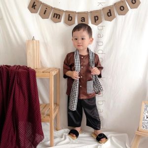 Bộ bà ba áo Nâu quần Đen chất lụa mềm mại mặc đi chơi đi học hay mặc ở nhà cho bé