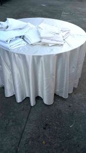 Round Table Cover for Catering or personal use. 8seater floor length cover 4ft na round table