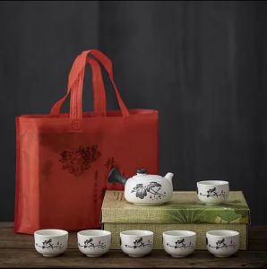 Kung Fu tea set Ceramic Gift teapot Portable creative kung Fu tea set