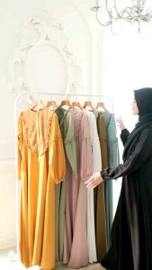 MAISARA DRESS BY GREENIAM: GAMIS POLOS & GAMIS BRUKAT