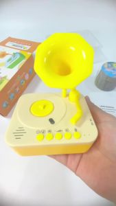 Kids Story Player Gramophone Music Toy with 93 Cards for Early Education Toddler Record Player Phonograph Learning Toys Gifts.