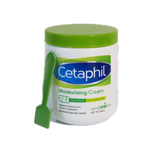 Cetaphil Moisturising Cream 550g Free Spatula