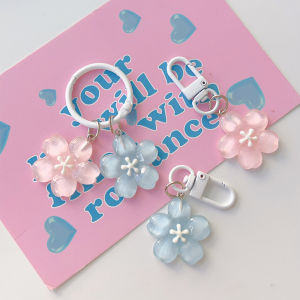 พวงกุญแจซากุระหวาน3ชิ้นพวงกุญแจเครื่องประดับในรถยนต์ซากุระซากุระซากุระซากุระสีหวานจี้ตุ๊กตาดอกไม้โปร่งแสงโรแมนติก