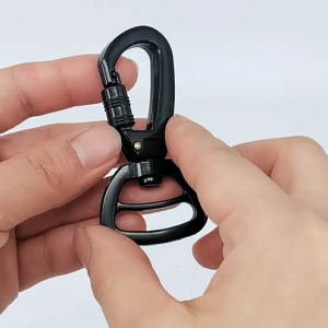 Zincs Alloys Spring Hook 360 Rotating Strong Tension Lobsters Buckle Outdoor Carabiner Dog Leashes Metal Spring Hook