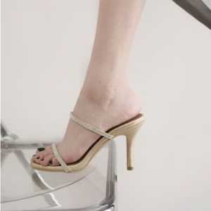 Sepatu Wanita Heels Hak Tinggi 9 Cm Double Liist Permata Diamond Heels Kekinian Promo