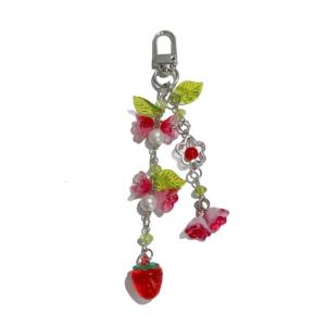Japanese Style Strawberry Floral Keychain Cute Charm Accessory Vintage Acrylic Keyring Adornment For Bags Backpacks Keys