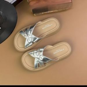 [Free Shipping] Thick-Soled Beach Sandals For Women 2025 New Summer Collection Stylish Outdoor Sandals To Pair With Dresses Slip-On Design