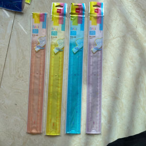 Thước thẳng dẻo màu lẫn DELI H651-H653-H655 thước thẳng 20cm thước dẻo 30cm màu ngẫu nhiên