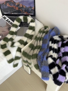 ผ้าพันคอผู้หญิงที่มีน้ำหนักเบาและนุ่มผ้าพันคอลายทางสไตล์สาวเผ็ดตกแต่งคอเสื้อสำหรับเดินทางหรือสังสรรค์ในสังคม