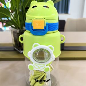 Botol Minum Anak Beruang Astronot Tali Sedotan KLX 109 600 ml