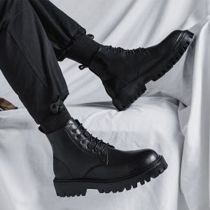 2024 Korean fashion chunky Ankle boots Winter British retro mid top leather shoes with elevated black boots for men