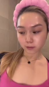 Anua Heartleaf Silky Moisture Sun Cream SPF 50 + PA + + + 50mlกันแดดอานัว เนื้อนุ่ม บางเบาไม่